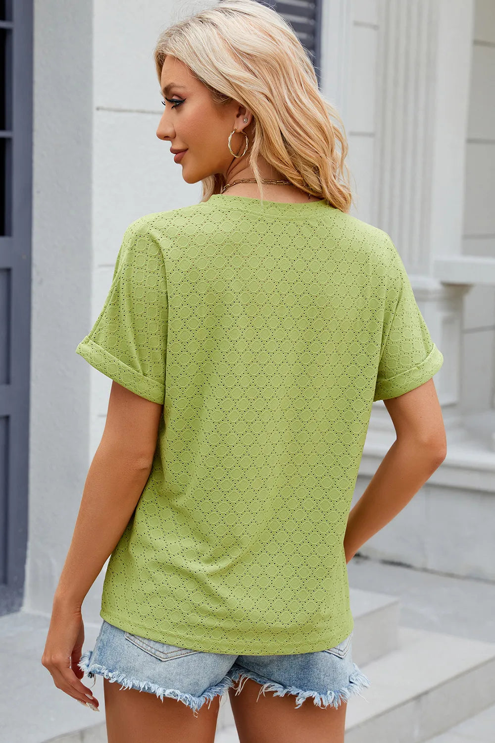 New solid color V-neck button loose short sleeved T-shirt top for women