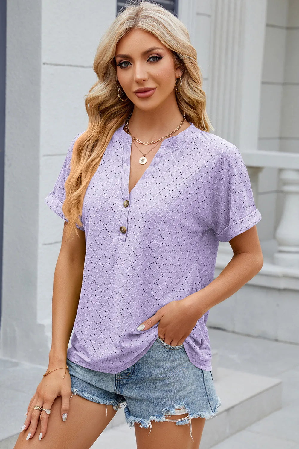New solid color V-neck button loose short sleeved T-shirt top for women
