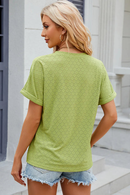 New solid color V-neck button loose short sleeved T-shirt top for women