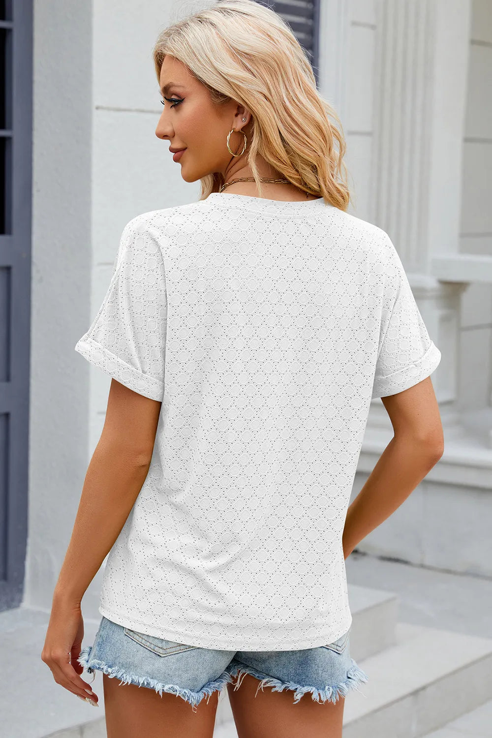 New solid color V-neck button loose short sleeved T-shirt top for women